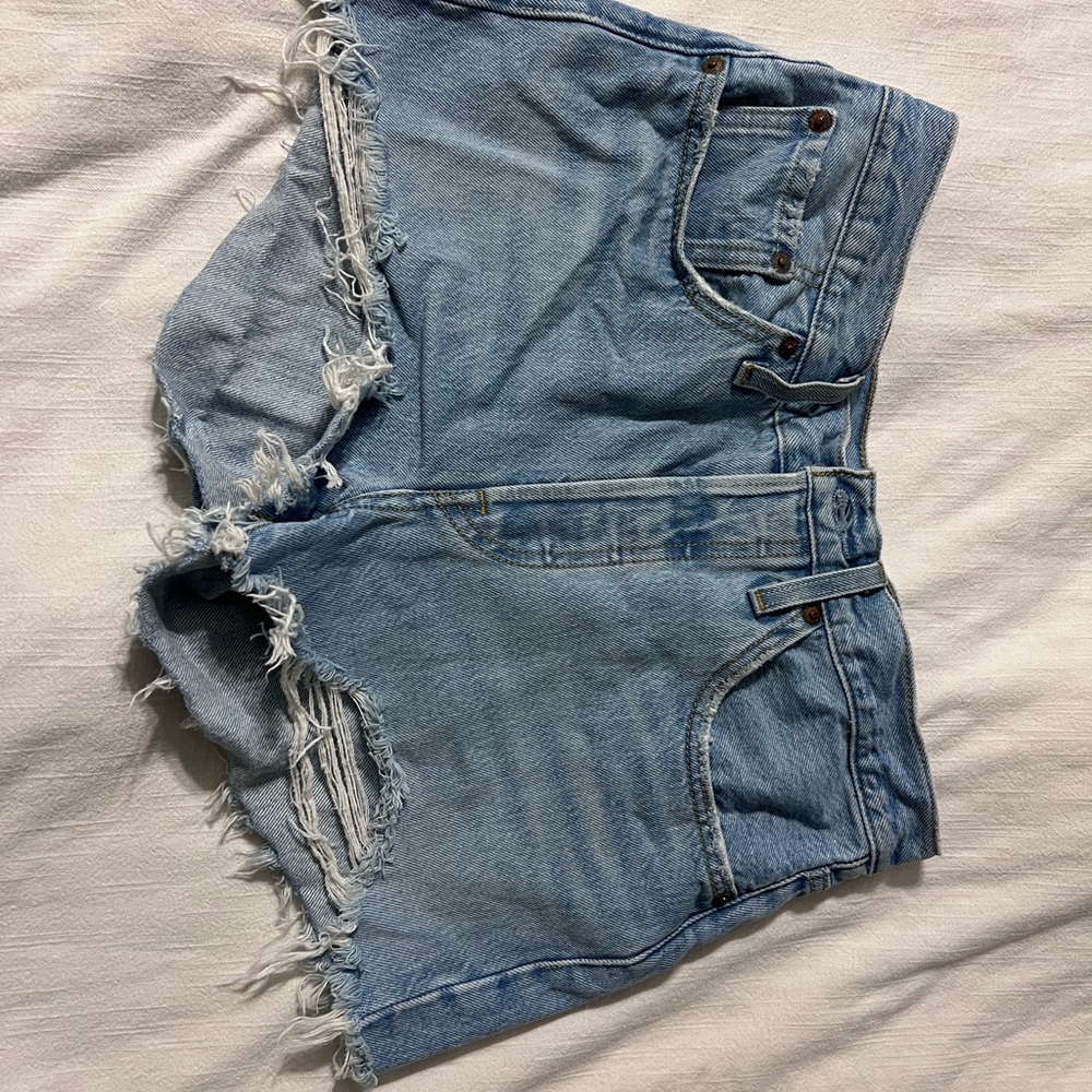 Levi’s 501 size 27